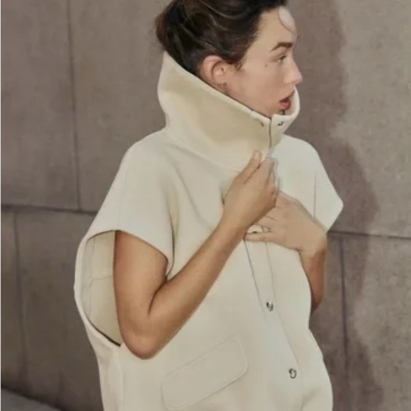 Zara Cream Sleeveless Vest with Drawstring - Picture 4 of 4